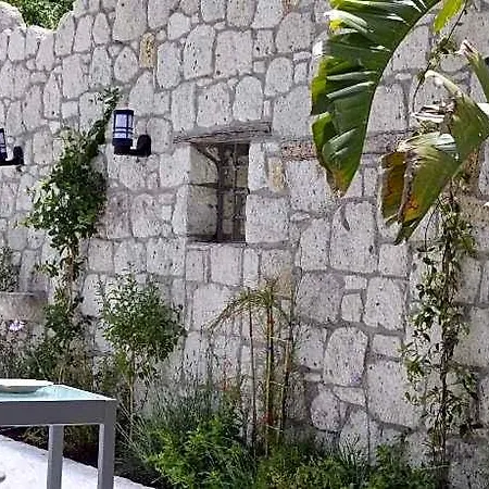 Ala Alacati Szálloda 3*